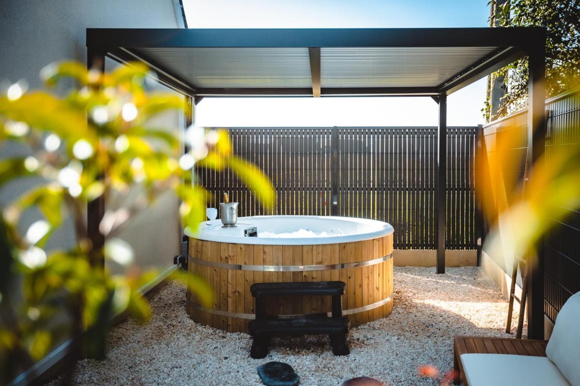 Loft Du Pain Avec Spa Privatif Druye 外观 照片